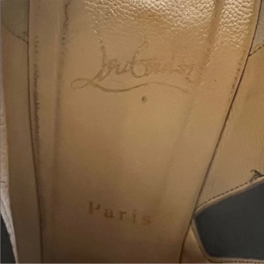 Christian Louboutin Sleek Black Ankle Boots - Picture 4 of 8